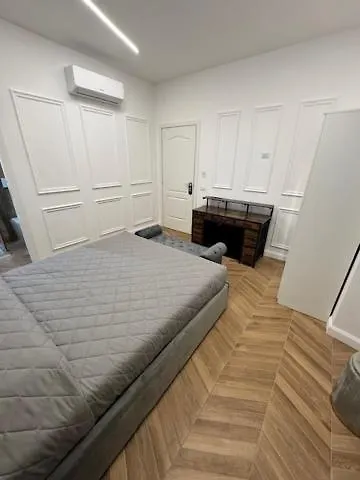 D'oro Hospitality Πανσιόν